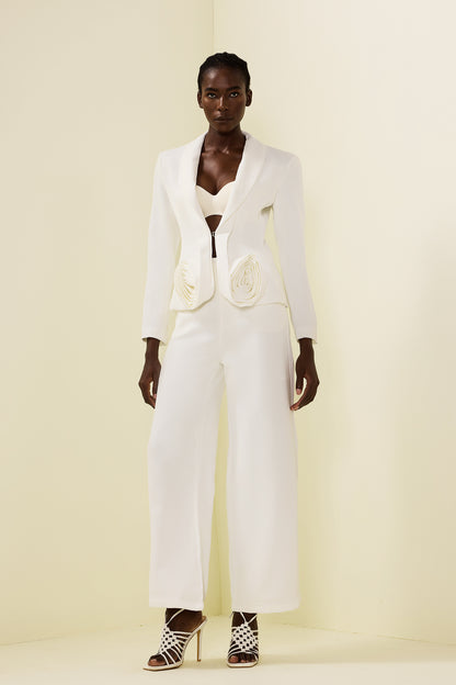 Gracefully Styled Pants for Any Occasion