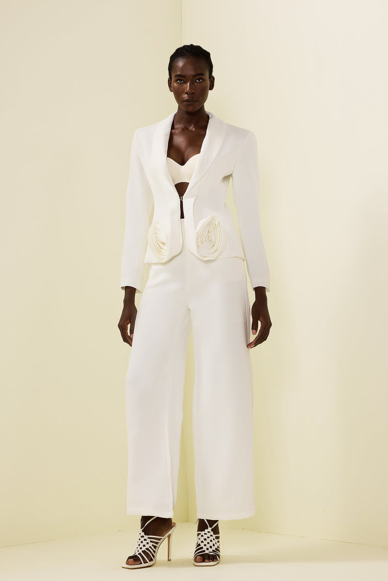 Gracefully Styled Pants for Any Occasion