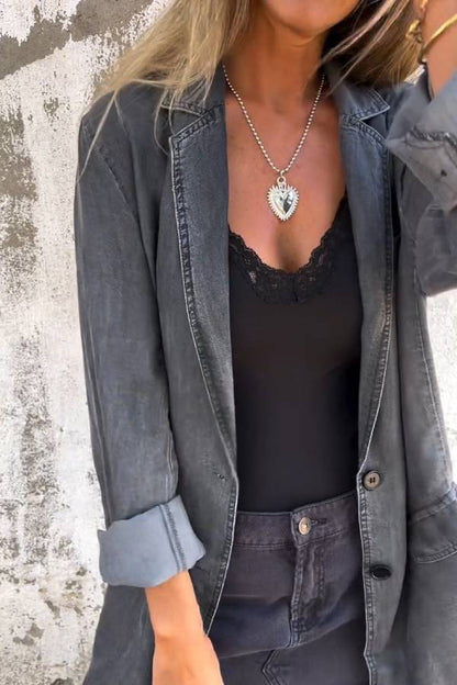 Classic Vintage Jacket with a Flattering Fit