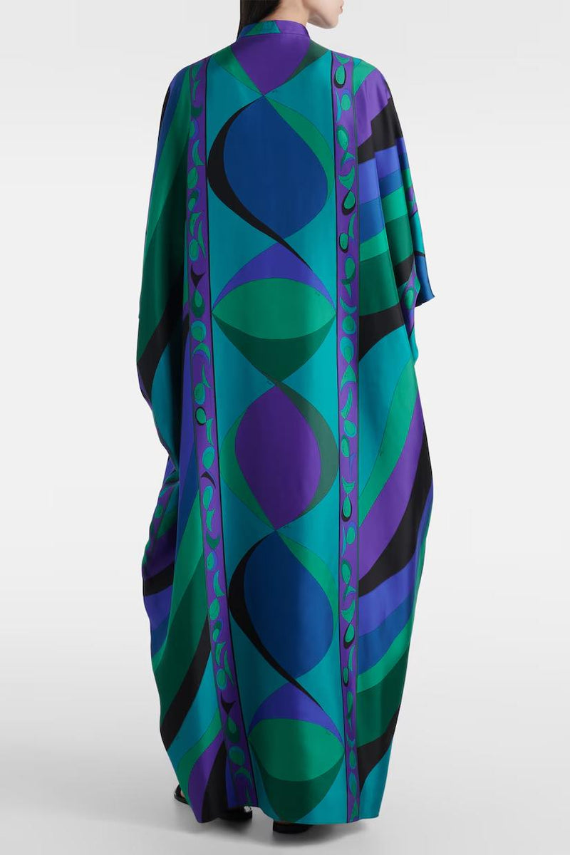 Well Tailored Garment with a Graceful Silhouette