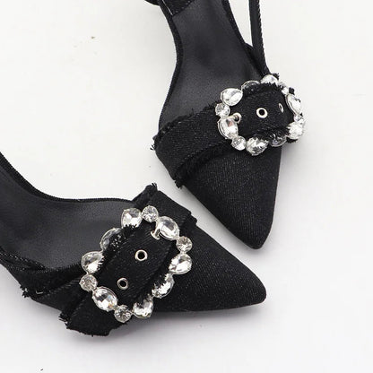 Well Tailored Sandals with a Graceful Silhouette