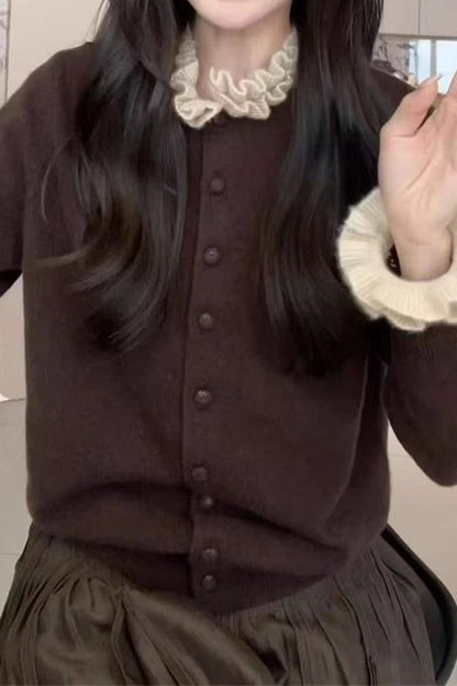 Elegantly Styled Cardigan for Everyday Wear