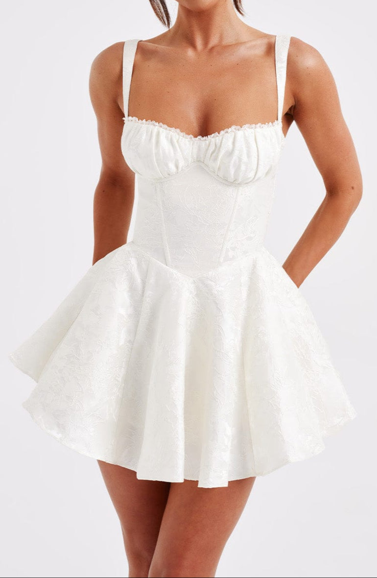 Sophisticated Garment with a Clean Classic Look