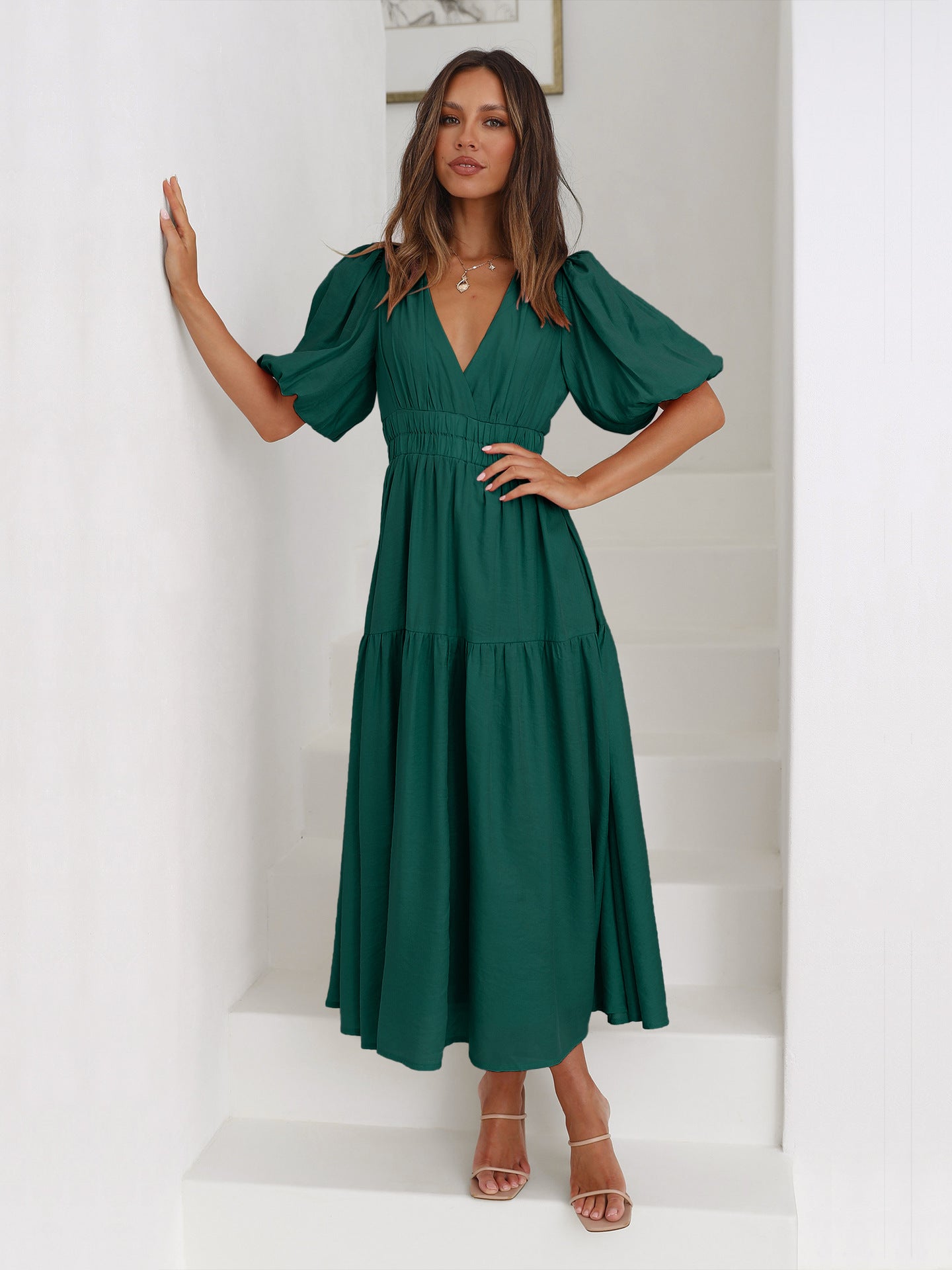 Beautifully Crafted Dress in a Classic Style