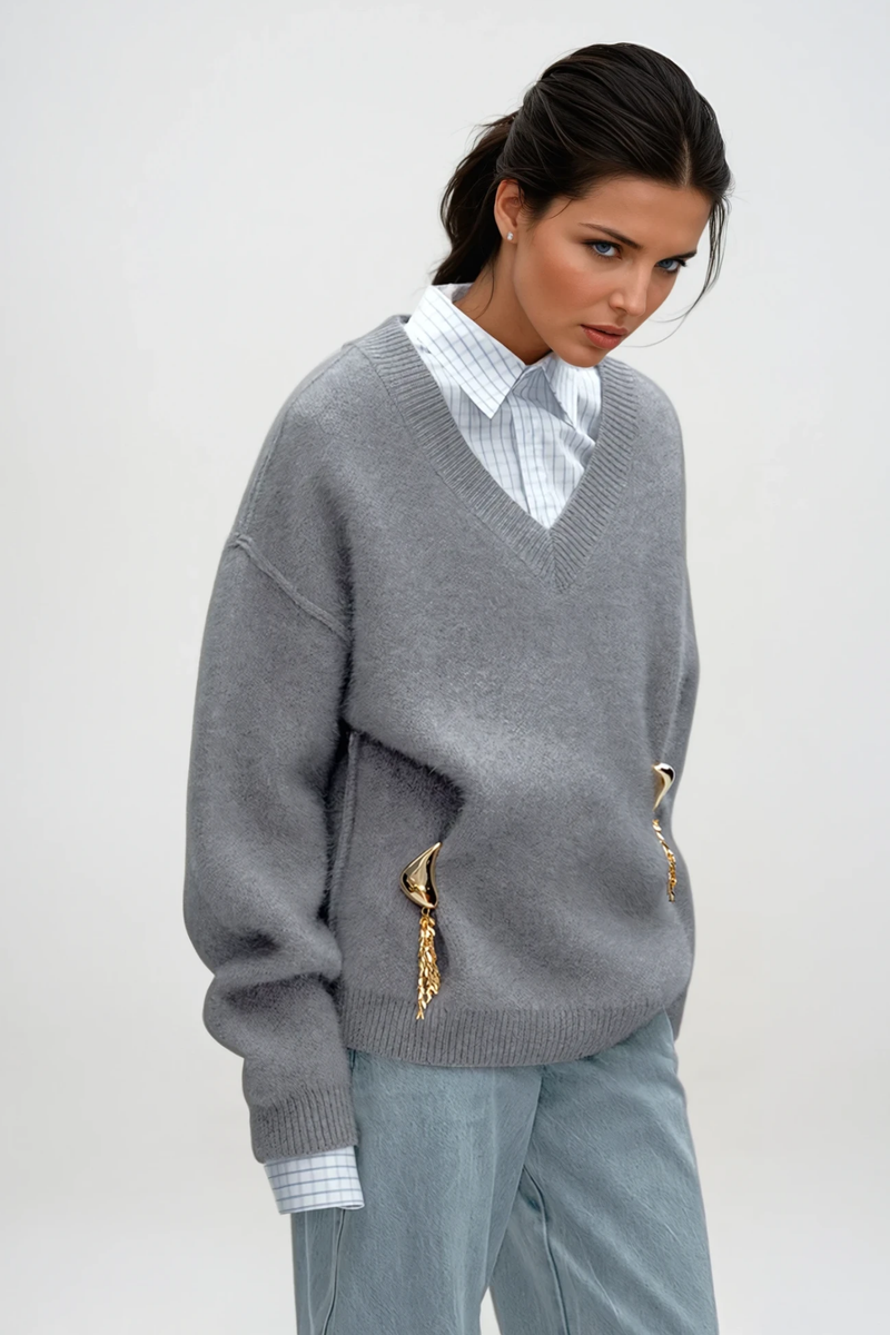 Beautifully Finished Top in a Timeless Design