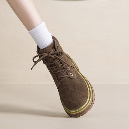 Polished Boots with an Effortless Classic Look