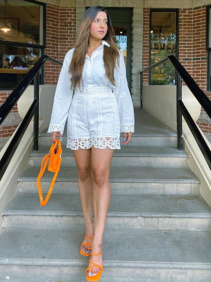 Classic Vintage Shirt with a Flattering Fit