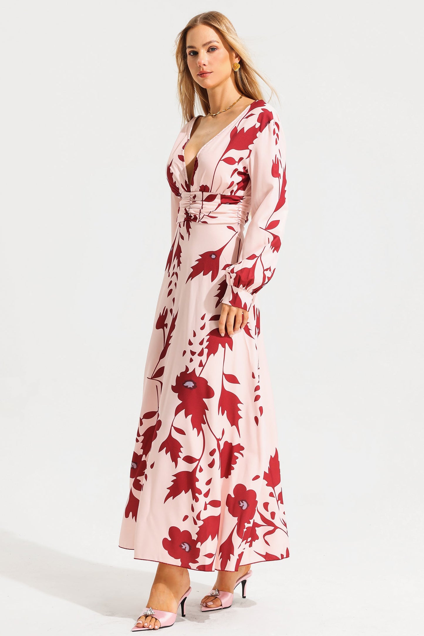 Polished Dress with an Effortless Classic Look