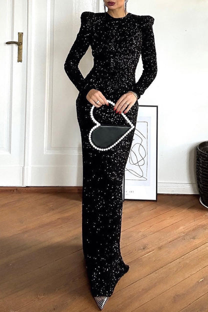 Classic Vintage Dress with a Flattering Fit