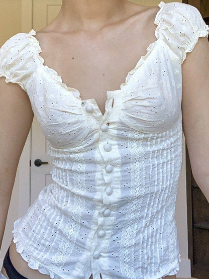 Sophisticated Blouse with a Clean Classic Look