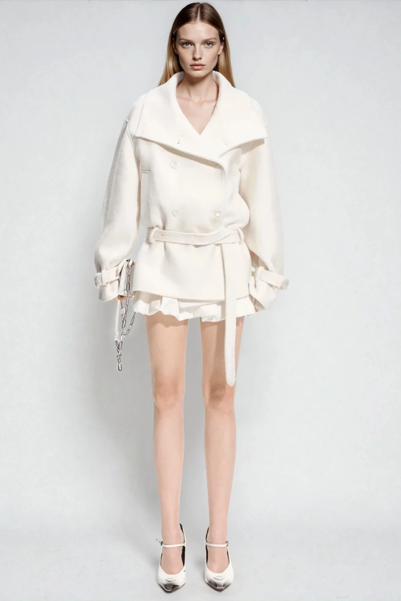 Gracefully Styled Jacket for Any Occasion