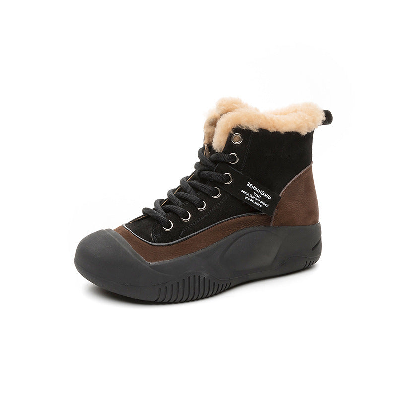 Effortlessly Elegant Boots with a Timeless Design