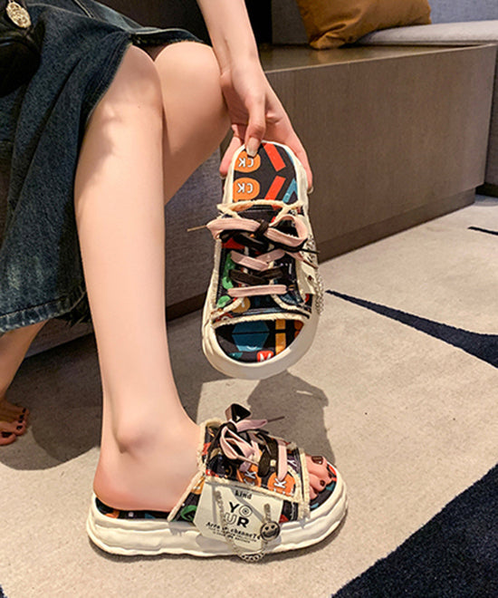 Effortlessly Elegant Sandals with a Timeless Design