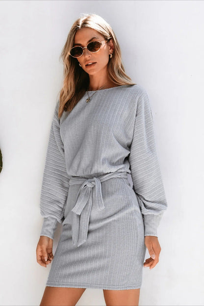 Well Tailored Sweater with a Graceful Silhouette