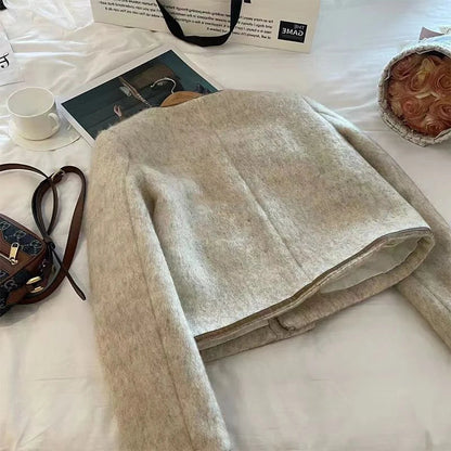 Classic Vintage Jacket with a Flattering Fit