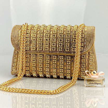 Classic Vintage Bag with a Flattering Fit