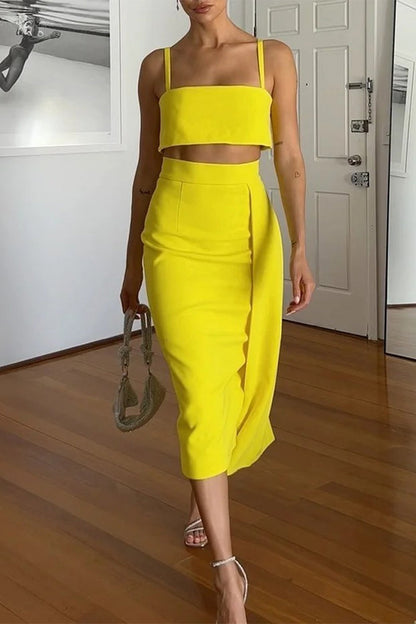 Sophisticated Garment with a Clean Classic Look