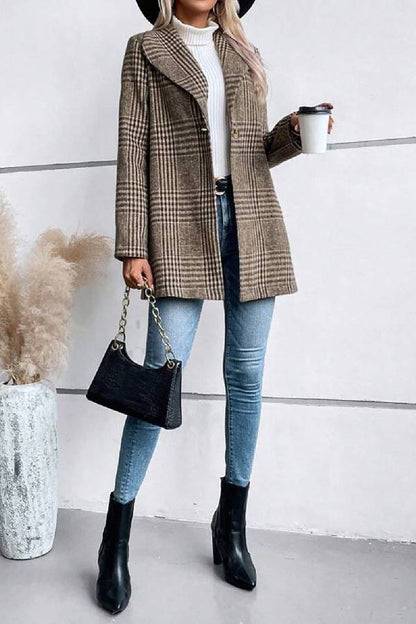 Well Tailored Jacket with a Graceful Silhouette