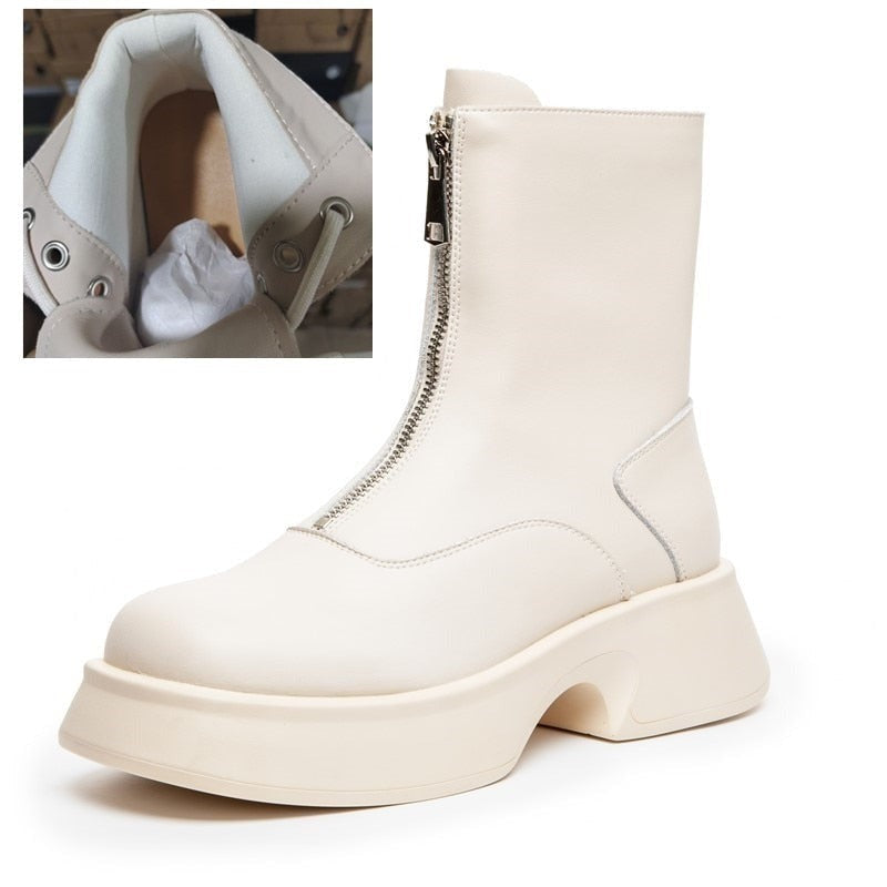 Elegantly Styled Boots for Everyday Wear