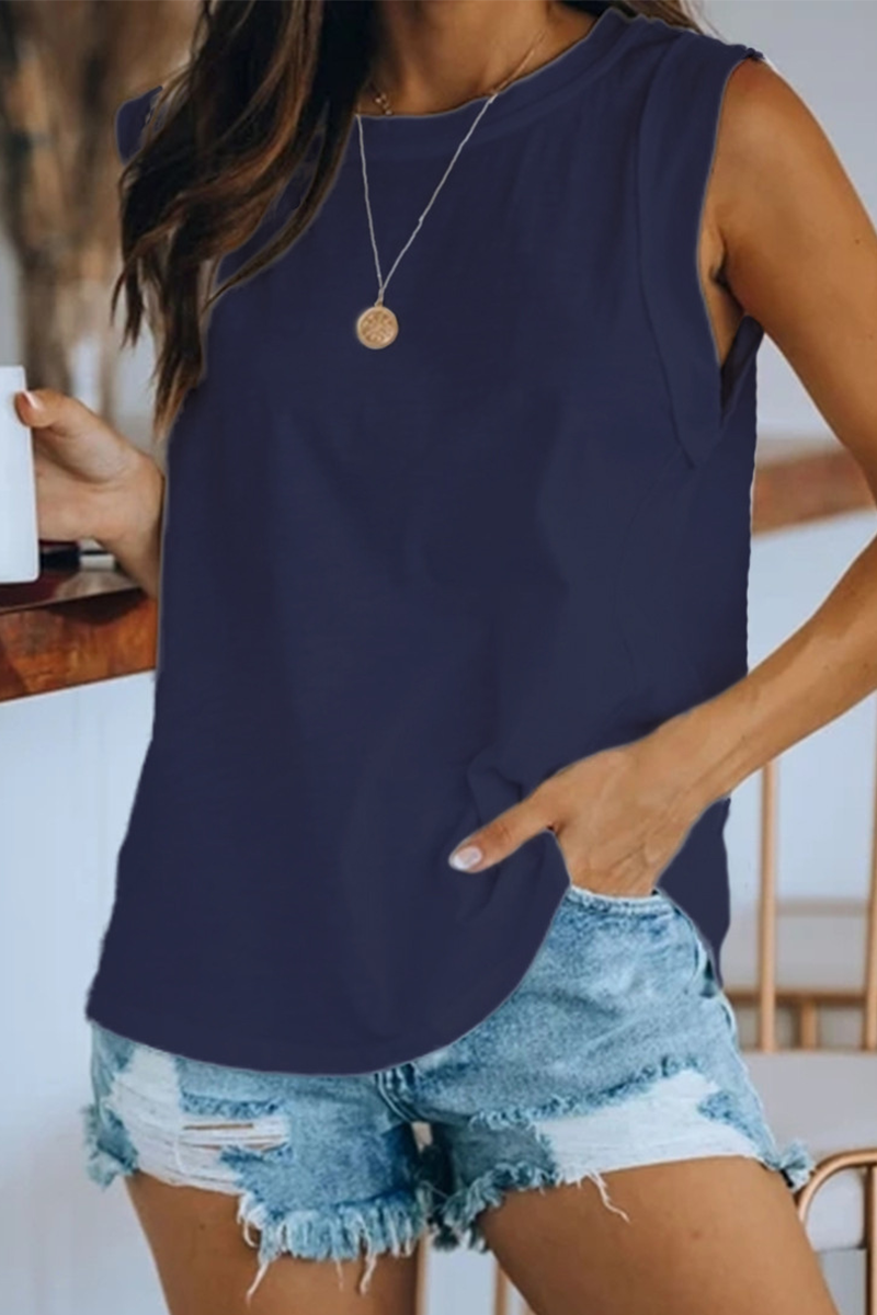 Effortlessly Elegant T-Shirt with a Timeless Design
