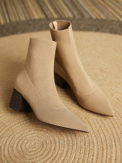 Polished Boots with an Effortless Classic Look