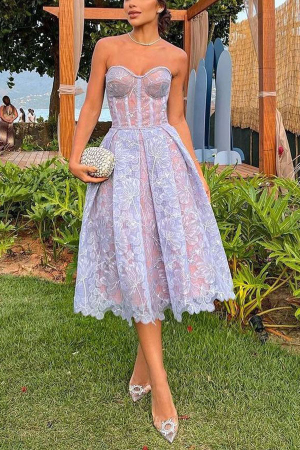Classic Vintage & Enduringly Stylish Dress