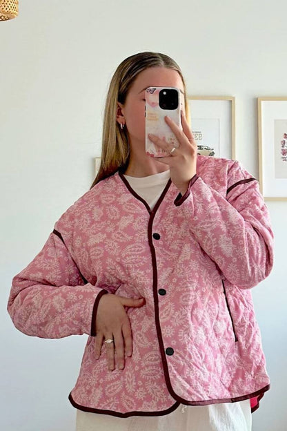 Gracefully Styled Jacket for Any Occasion