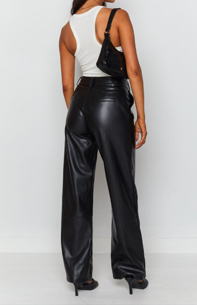 Beautifully Finished Pants in a Timeless Design