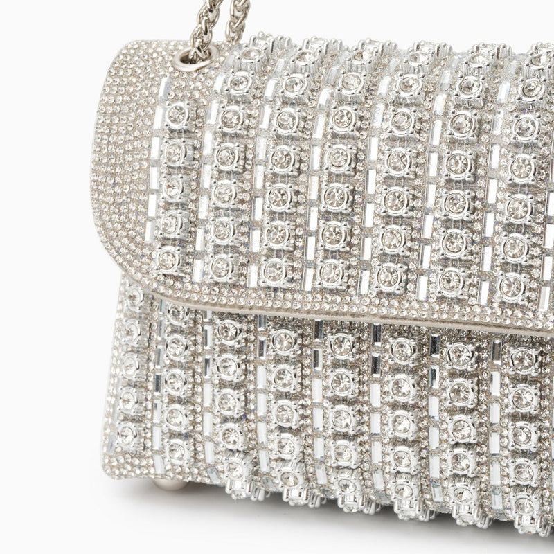 Classic Vintage Bag with a Flattering Fit