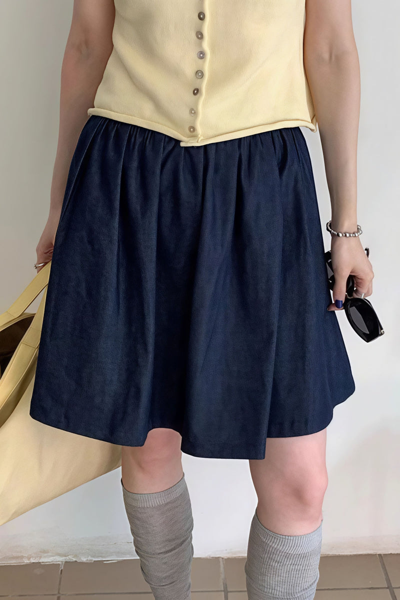 Sophisticated Garment with a Clean Classic Look