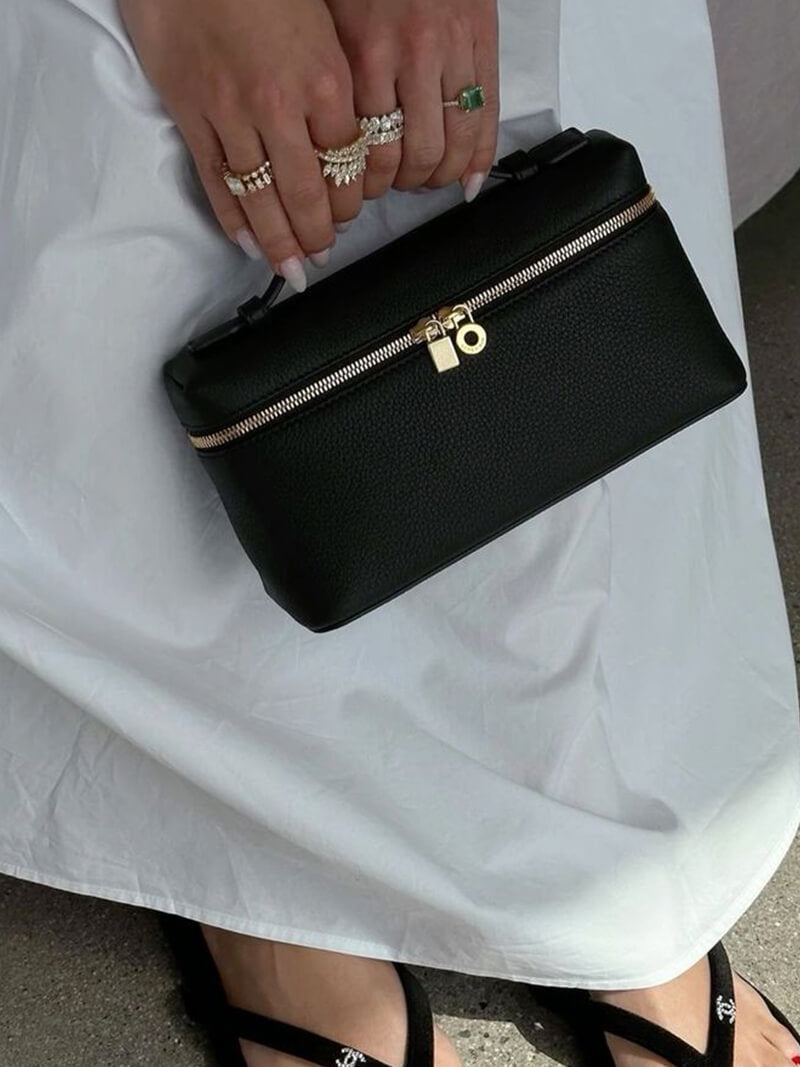 Sophisticated Bag with a Clean Classic Look