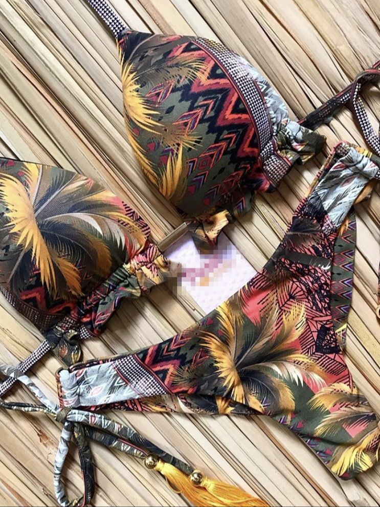 Classic Vintage Bikini with a Flattering Fit