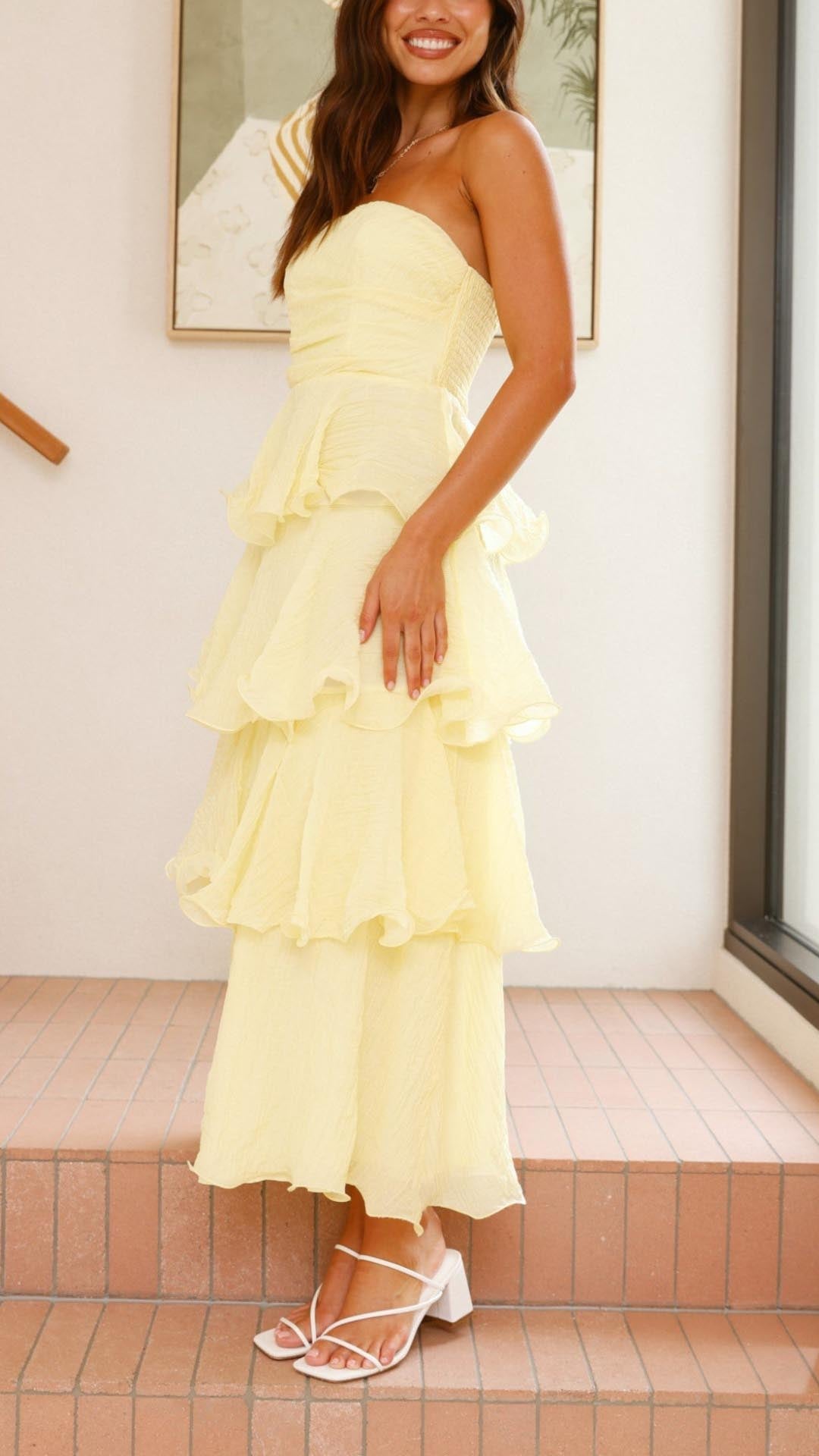 Classic Vintage Dress with a Flattering Fit
