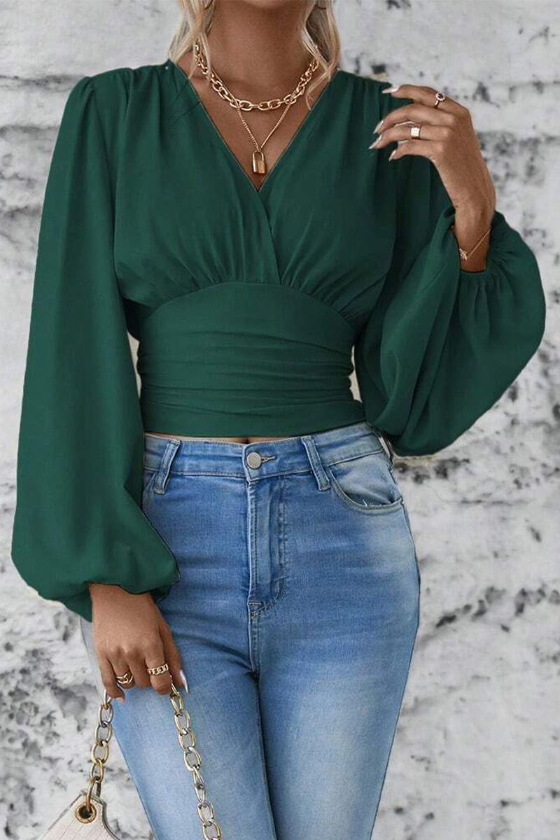 Beautifully Finished Top in a Timeless Design