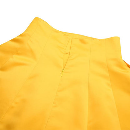 Beautifully Finished Garment in a Timeless Design