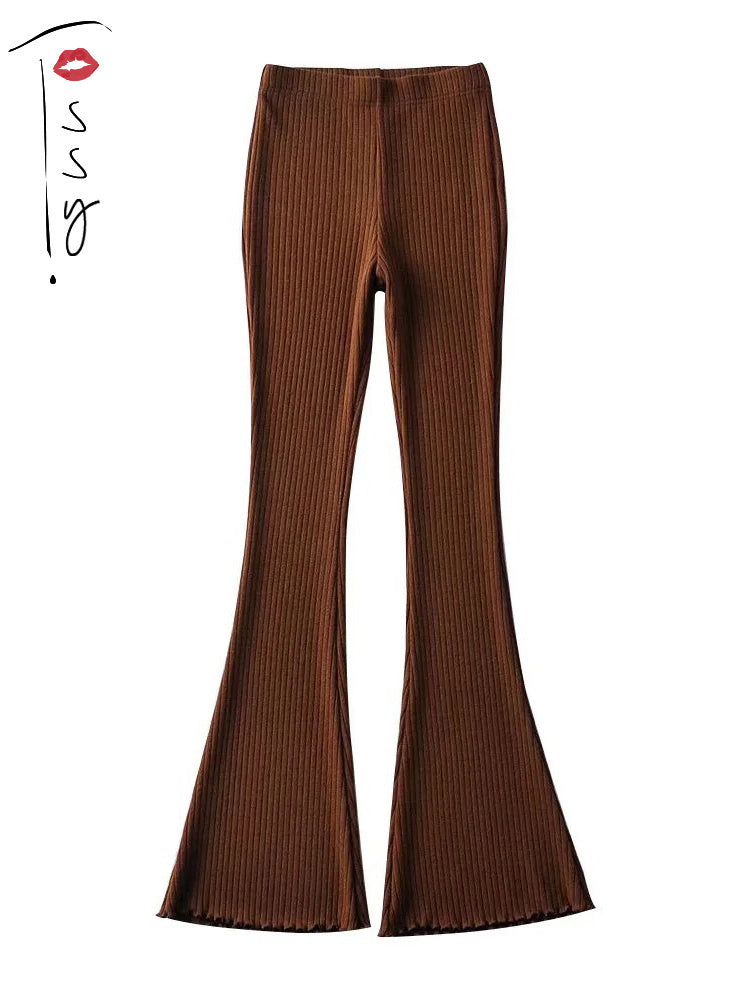 Well Tailored Pants with a Graceful Silhouette