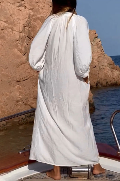 Effortlessly Elegant Garment with a Timeless Design