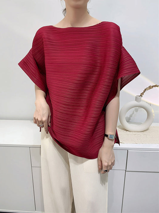 Well Tailored T-Shirt with a Graceful Silhouette