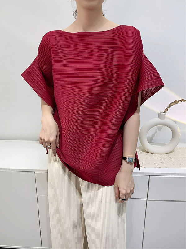 Well Tailored T-Shirt with a Graceful Silhouette