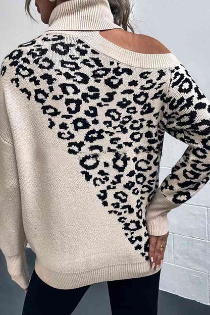 Classic Vintage Sweater with a Flattering Fit