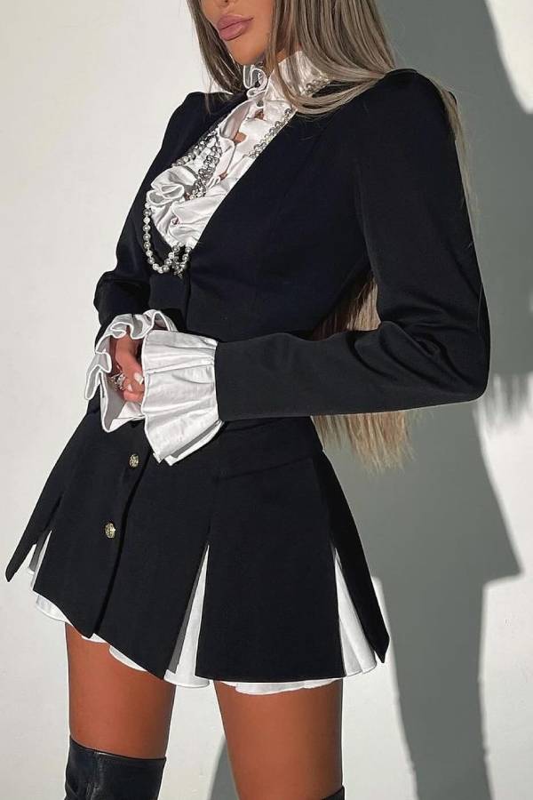 Beautifully Crafted Dress in a Classic Style