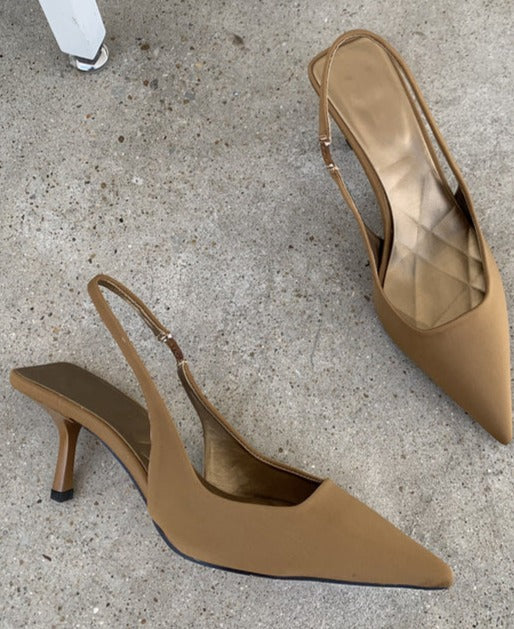 A Vintage Style Heels with Delicate Timeless Details