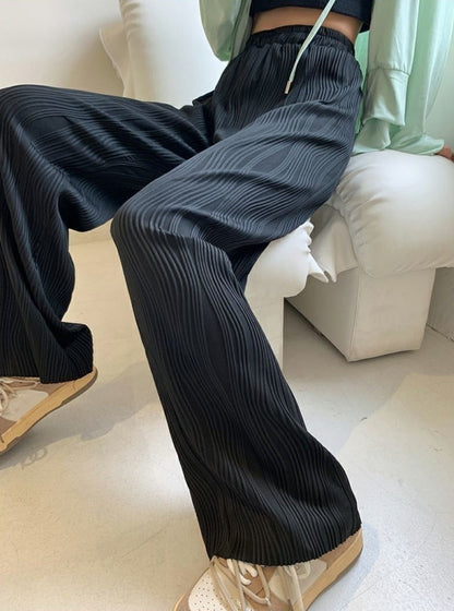 Beautifully Finished Pants in a Timeless Design