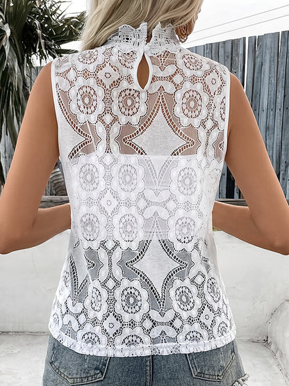 Well Tailored Top with a Graceful Silhouette