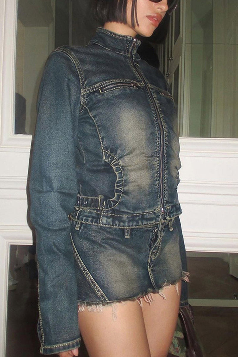Well Tailored Jacket with a Graceful Silhouette
