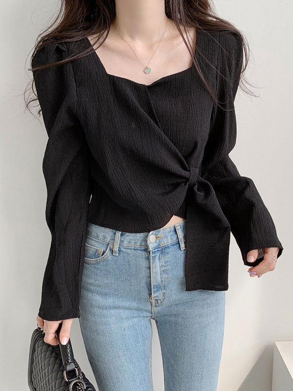 Beautifully Crafted Blouse in a Classic Style