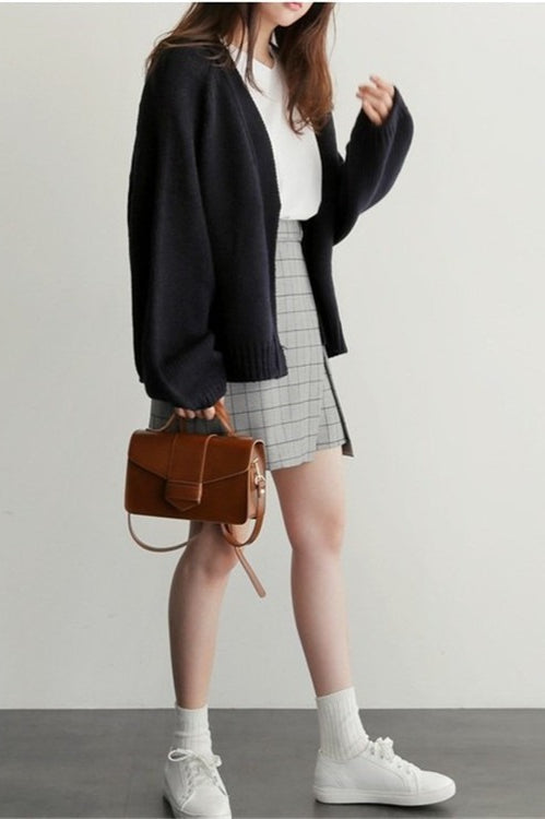 Effortlessly Elegant Cardigan with a Timeless Design