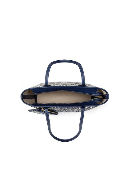 Well Tailored Bag with a Graceful Silhouette