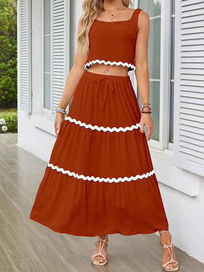 Effortlessly Elegant Top with a Timeless Design