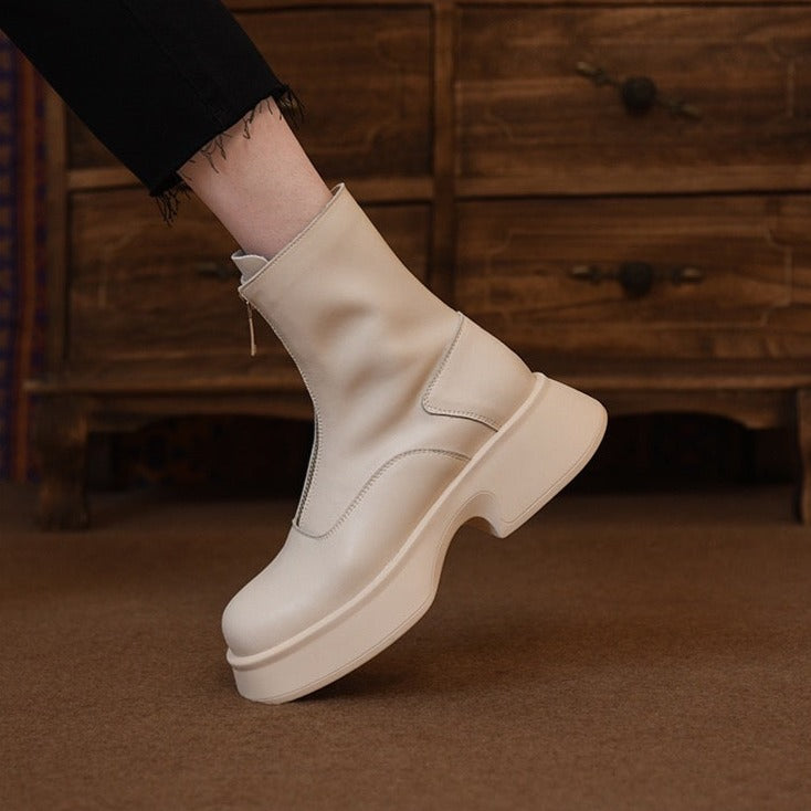 Elegantly Styled Boots for Everyday Wear
